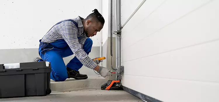 Expert Solutions for Every Garage Lock Need in Pine Hills, FL